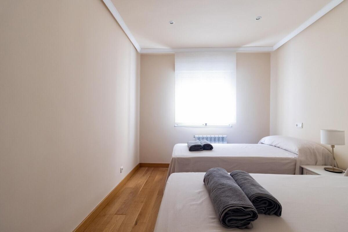 شقة Apartamento Centro Gijon Con Parking المظهر الخارجي الصورة