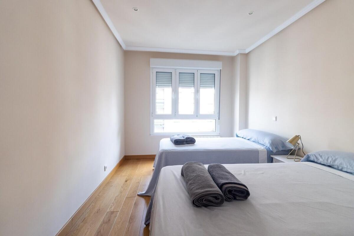 شقة Apartamento Centro Gijon Con Parking المظهر الخارجي الصورة